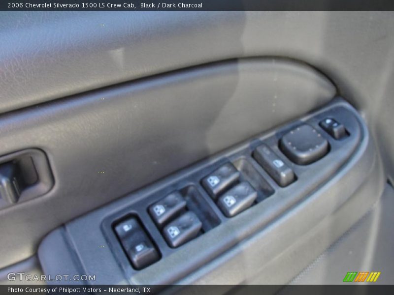 Black / Dark Charcoal 2006 Chevrolet Silverado 1500 LS Crew Cab
