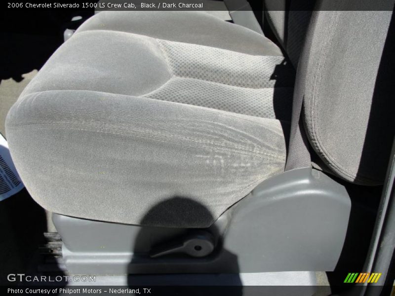 Black / Dark Charcoal 2006 Chevrolet Silverado 1500 LS Crew Cab