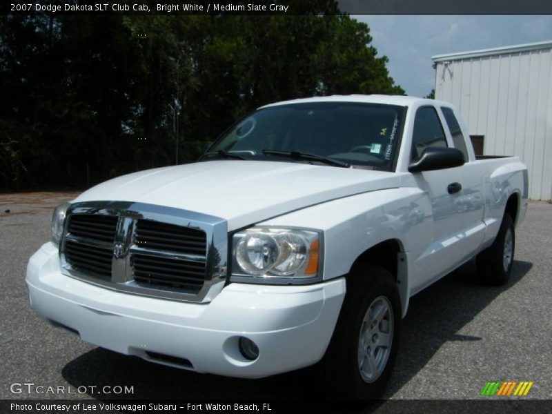 Bright White / Medium Slate Gray 2007 Dodge Dakota SLT Club Cab