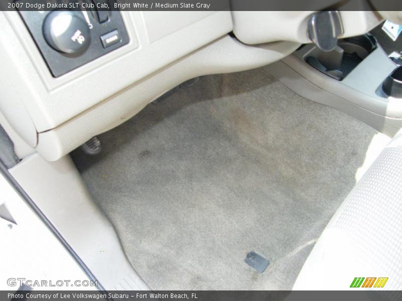 Bright White / Medium Slate Gray 2007 Dodge Dakota SLT Club Cab