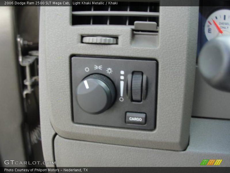 Light Khaki Metallic / Khaki 2006 Dodge Ram 2500 SLT Mega Cab