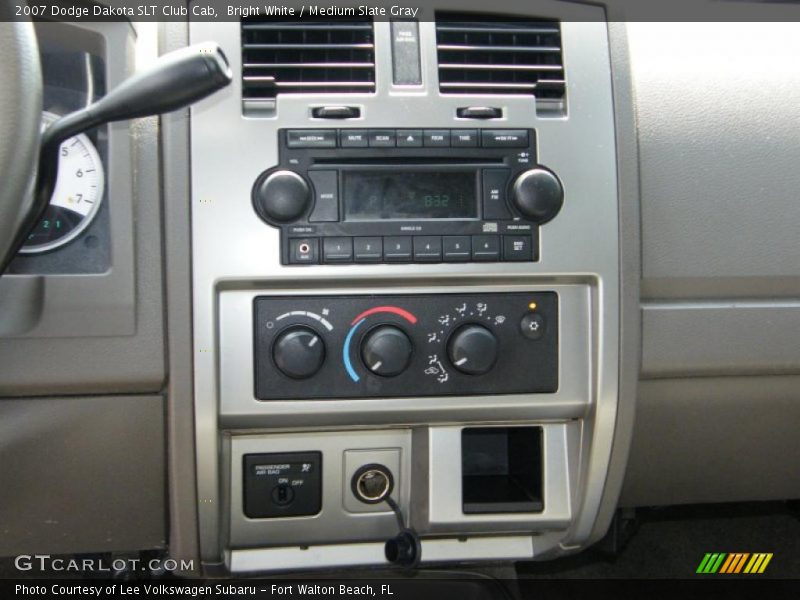 Controls of 2007 Dakota SLT Club Cab