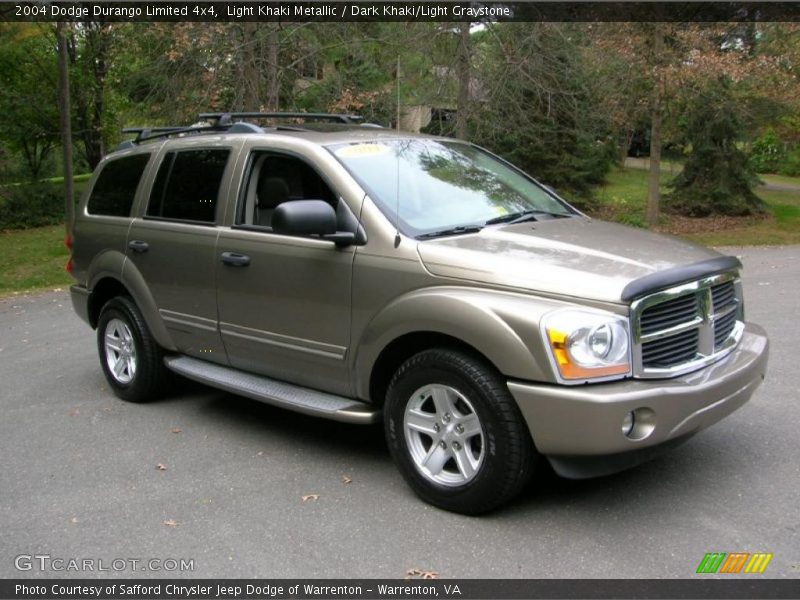 Front 3/4 View of 2004 Durango Limited 4x4