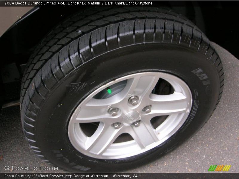  2004 Durango Limited 4x4 Wheel