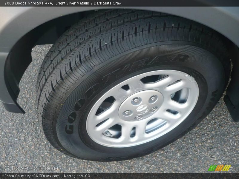 Bright Silver Metallic / Dark Slate Gray 2008 Dodge Nitro SXT 4x4