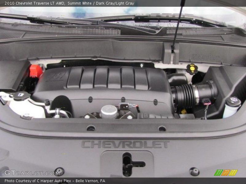 Summit White / Dark Gray/Light Gray 2010 Chevrolet Traverse LT AWD