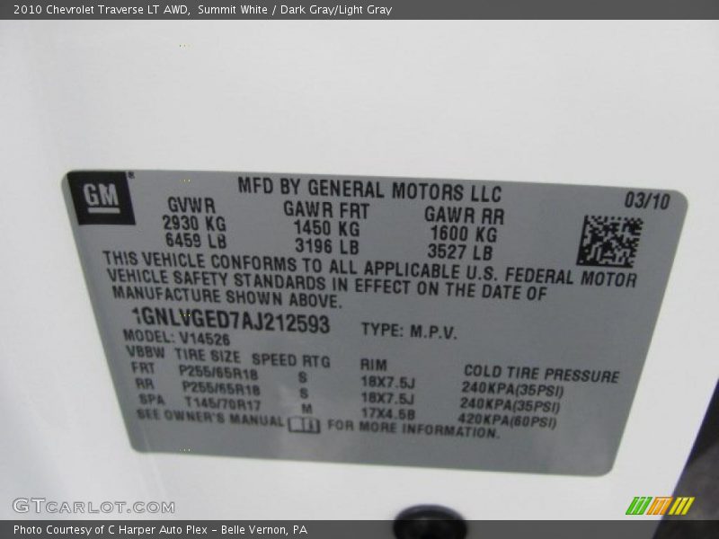 Summit White / Dark Gray/Light Gray 2010 Chevrolet Traverse LT AWD