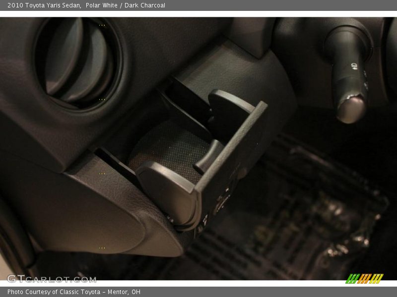Polar White / Dark Charcoal 2010 Toyota Yaris Sedan