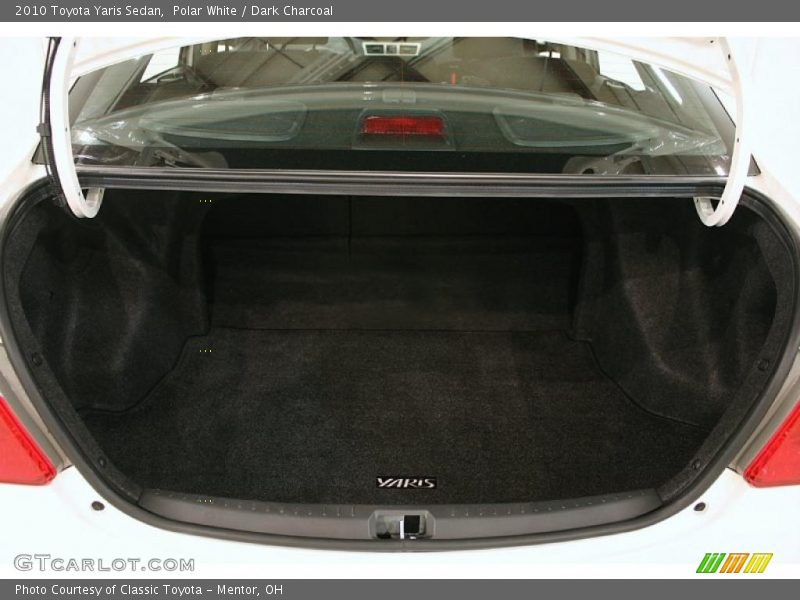 Polar White / Dark Charcoal 2010 Toyota Yaris Sedan