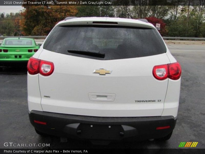 Summit White / Dark Gray/Light Gray 2010 Chevrolet Traverse LT AWD