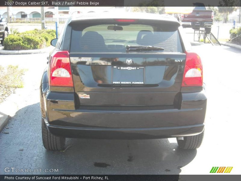 Black / Pastel Pebble Beige 2007 Dodge Caliber SXT