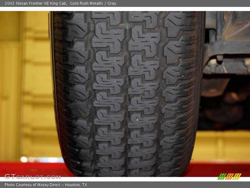 Gold Rush Metallic / Gray 2002 Nissan Frontier XE King Cab
