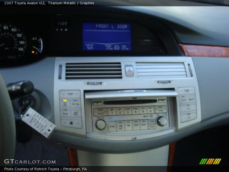 Titanium Metallic / Graphite 2007 Toyota Avalon XLS