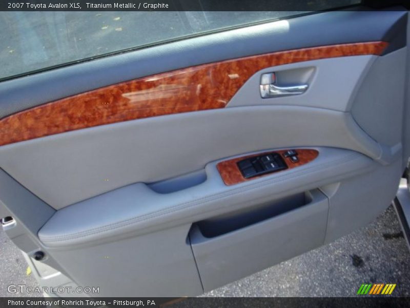 Titanium Metallic / Graphite 2007 Toyota Avalon XLS