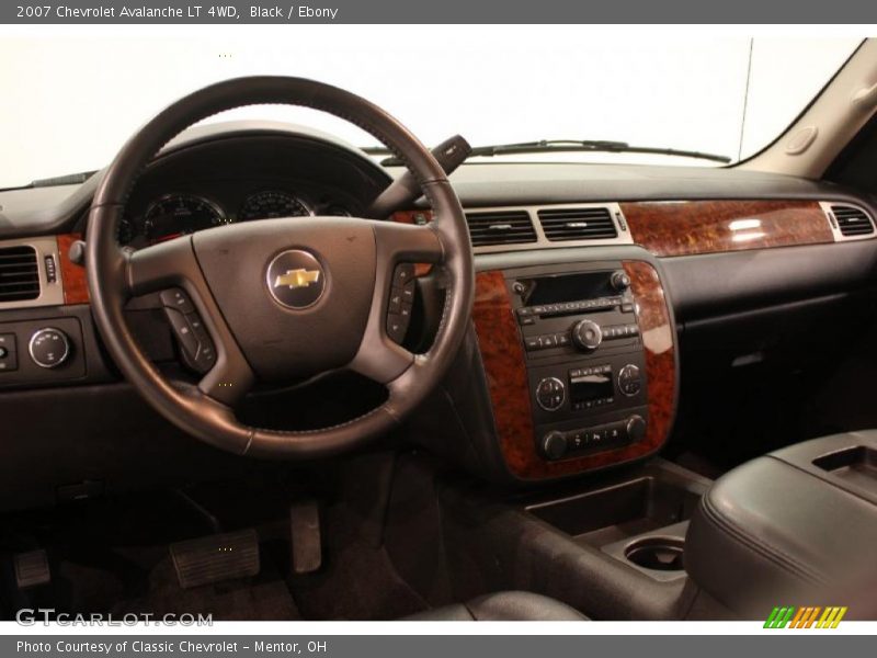Black / Ebony 2007 Chevrolet Avalanche LT 4WD