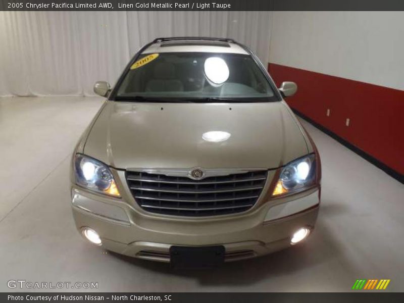 Linen Gold Metallic Pearl / Light Taupe 2005 Chrysler Pacifica Limited AWD