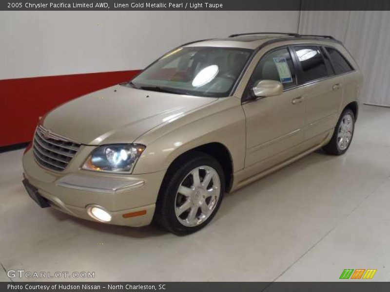 Linen Gold Metallic Pearl / Light Taupe 2005 Chrysler Pacifica Limited AWD
