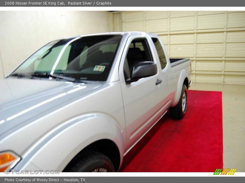 Radiant Silver / Graphite 2008 Nissan Frontier SE King Cab