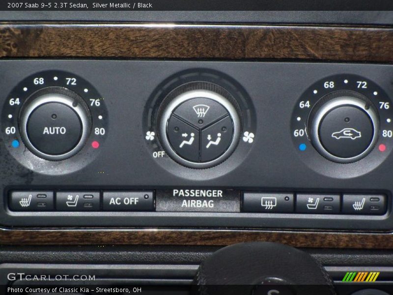 Controls of 2007 9-5 2.3T Sedan