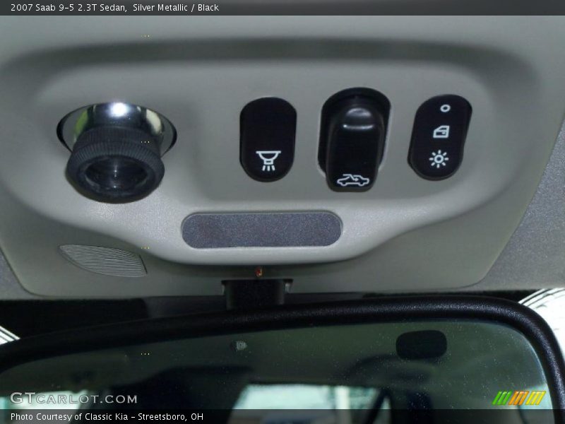 Silver Metallic / Black 2007 Saab 9-5 2.3T Sedan