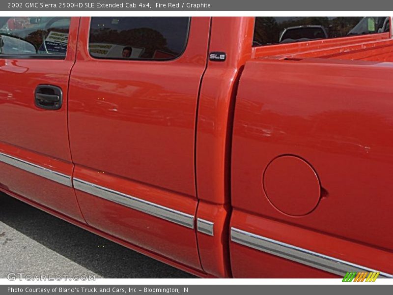 Fire Red / Graphite 2002 GMC Sierra 2500HD SLE Extended Cab 4x4