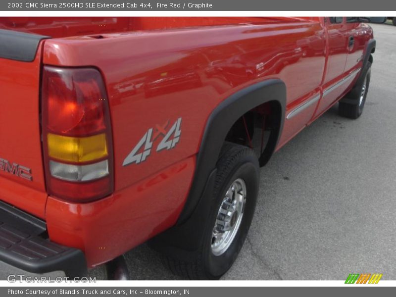 Fire Red / Graphite 2002 GMC Sierra 2500HD SLE Extended Cab 4x4