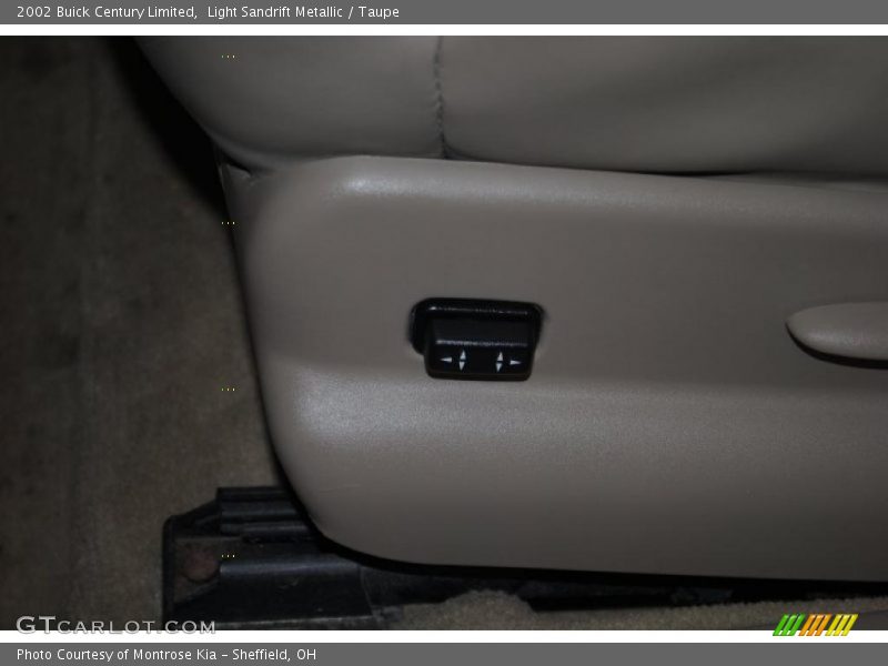 Light Sandrift Metallic / Taupe 2002 Buick Century Limited