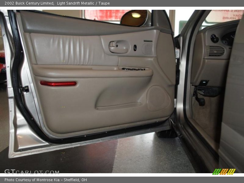 Light Sandrift Metallic / Taupe 2002 Buick Century Limited