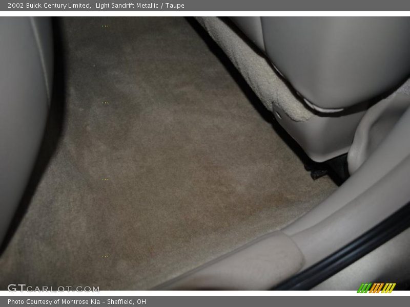 Light Sandrift Metallic / Taupe 2002 Buick Century Limited