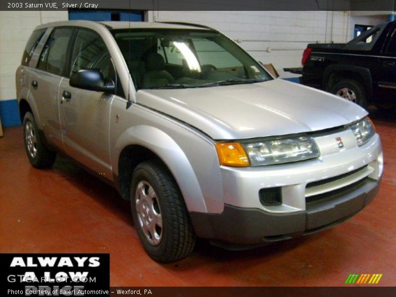 Silver / Gray 2003 Saturn VUE