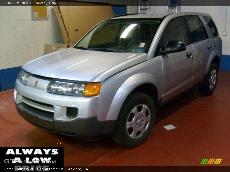 Silver / Gray 2003 Saturn VUE