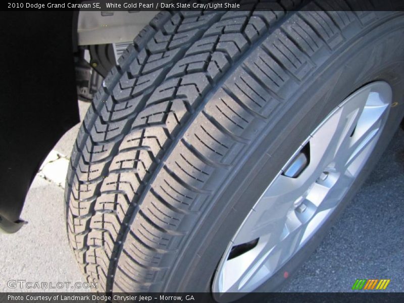 White Gold Pearl / Dark Slate Gray/Light Shale 2010 Dodge Grand Caravan SE