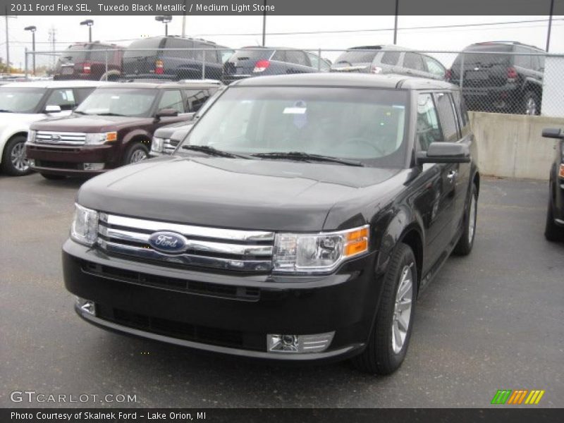 Tuxedo Black Metallic / Medium Light Stone 2011 Ford Flex SEL