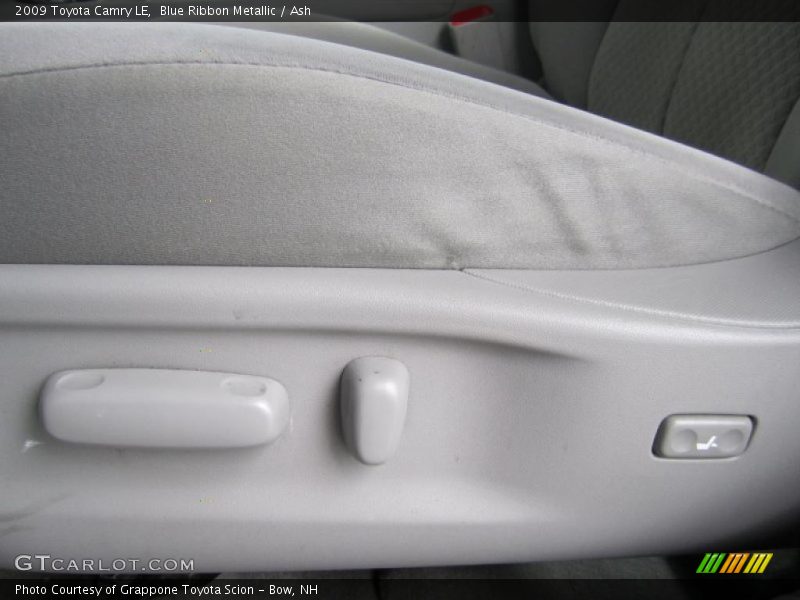 Blue Ribbon Metallic / Ash 2009 Toyota Camry LE