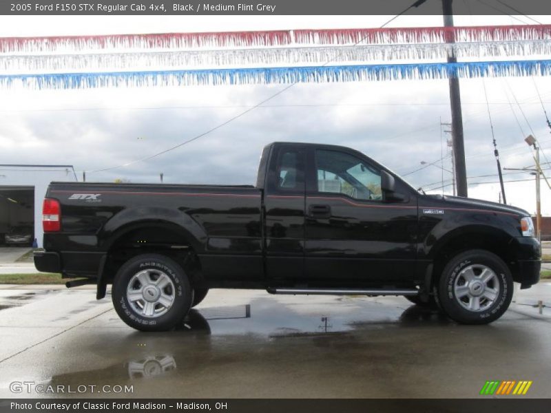 Black / Medium Flint Grey 2005 Ford F150 STX Regular Cab 4x4