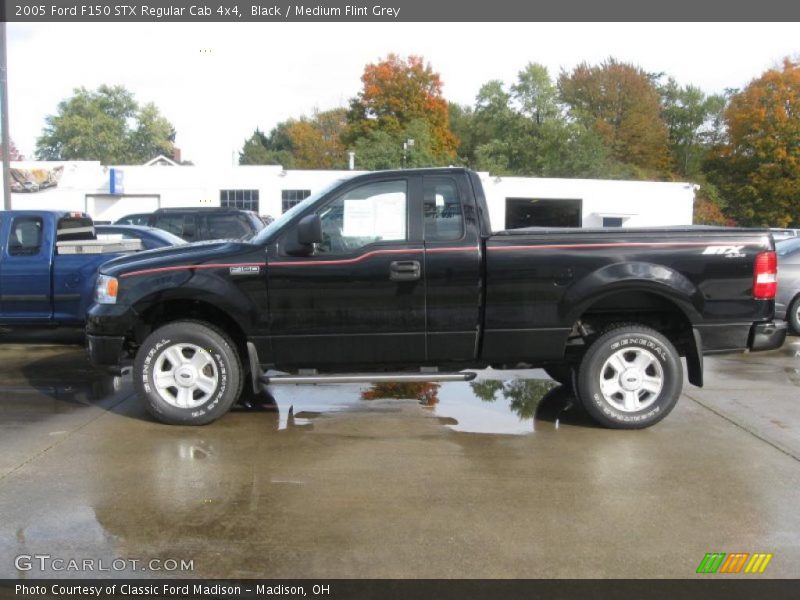 Black / Medium Flint Grey 2005 Ford F150 STX Regular Cab 4x4