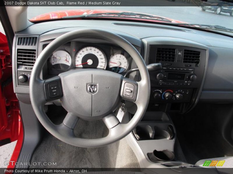 Dashboard of 2007 Dakota SXT Club Cab