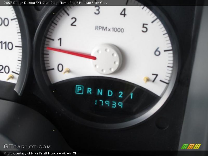 Flame Red / Medium Slate Gray 2007 Dodge Dakota SXT Club Cab
