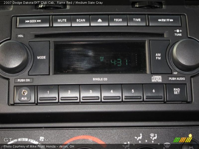 Controls of 2007 Dakota SXT Club Cab
