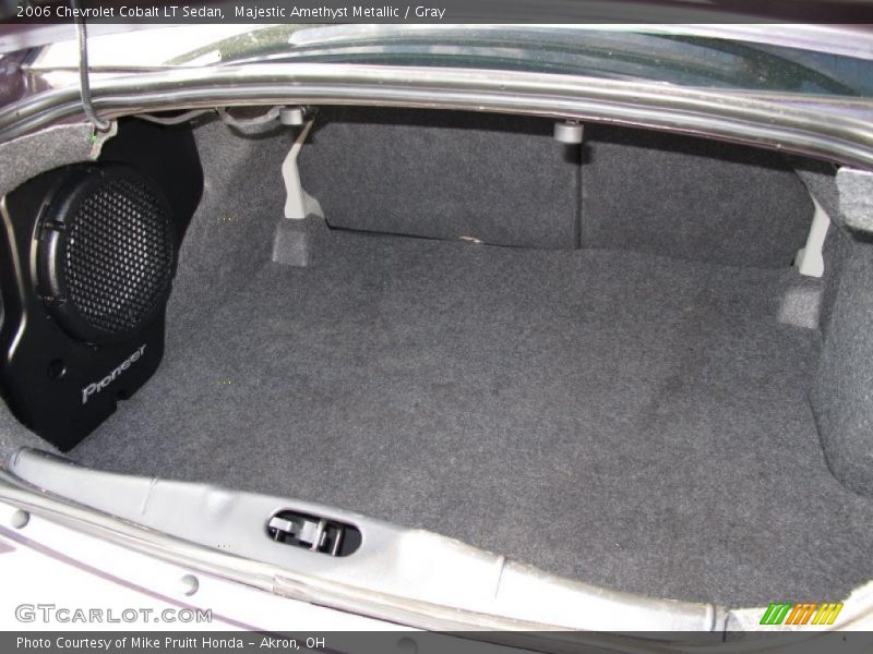  2006 Cobalt LT Sedan Trunk
