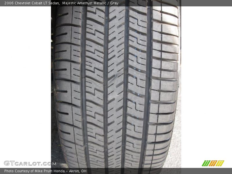 Majestic Amethyst Metallic / Gray 2006 Chevrolet Cobalt LT Sedan