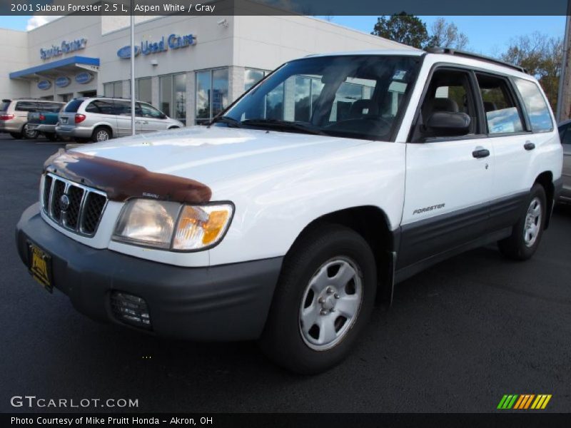 Aspen White / Gray 2001 Subaru Forester 2.5 L