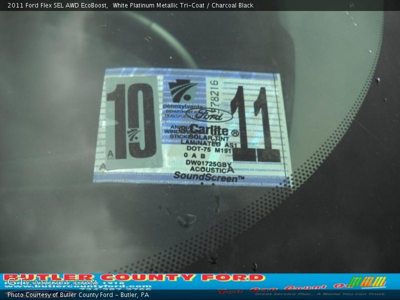 White Platinum Metallic Tri-Coat / Charcoal Black 2011 Ford Flex SEL AWD EcoBoost
