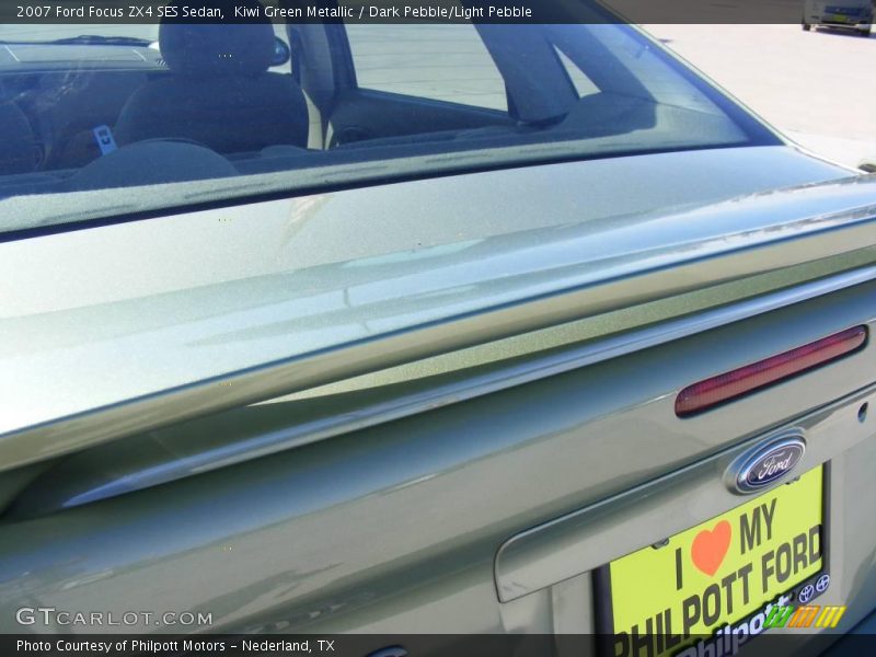 Kiwi Green Metallic / Dark Pebble/Light Pebble 2007 Ford Focus ZX4 SES Sedan