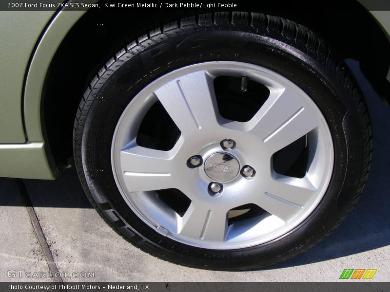 Kiwi Green Metallic / Dark Pebble/Light Pebble 2007 Ford Focus ZX4 SES Sedan
