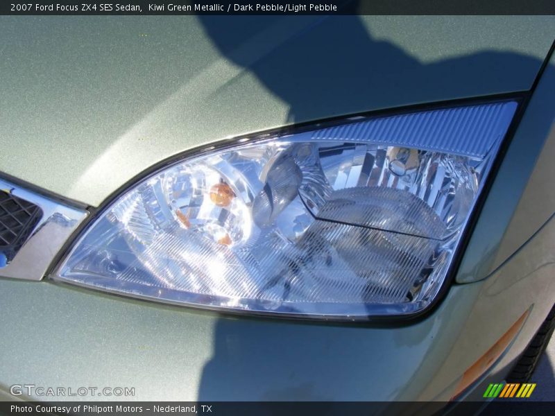 Kiwi Green Metallic / Dark Pebble/Light Pebble 2007 Ford Focus ZX4 SES Sedan