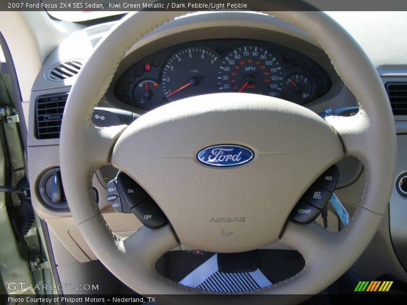 Kiwi Green Metallic / Dark Pebble/Light Pebble 2007 Ford Focus ZX4 SES Sedan