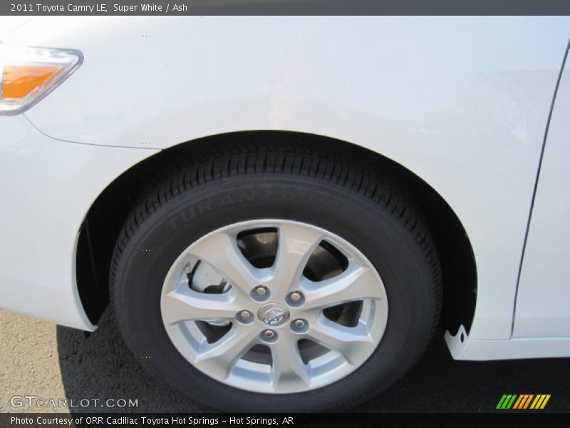 Super White / Ash 2011 Toyota Camry LE