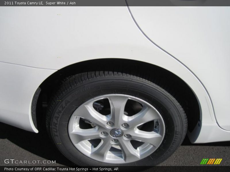 Super White / Ash 2011 Toyota Camry LE