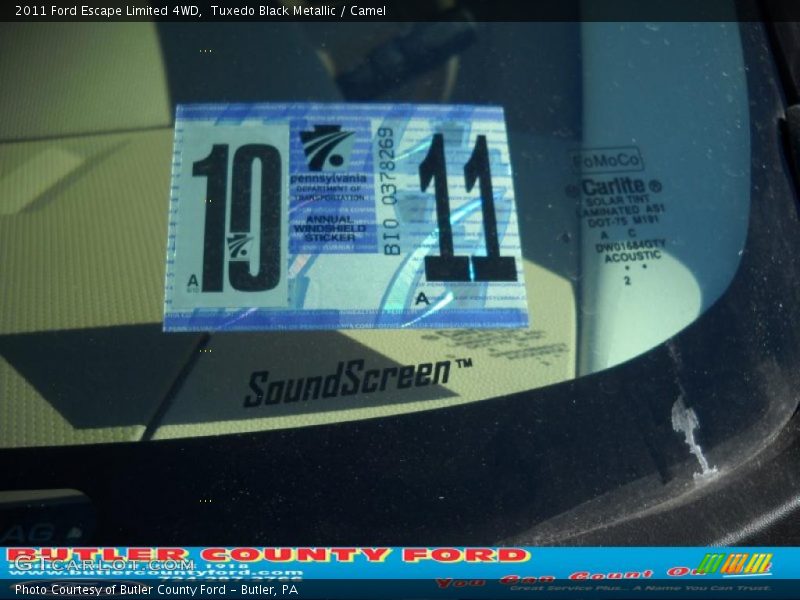 Tuxedo Black Metallic / Camel 2011 Ford Escape Limited 4WD